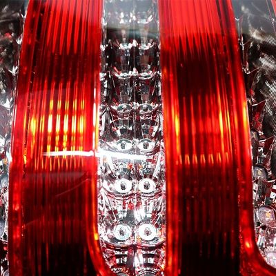 Golden Dragon Bus 24V LED-Hinterlicht mit 30 Watt Leistung mit OE-Nr. 4133-00059
