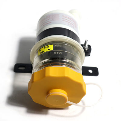 OE Nr. 3408-00494 Busslenkerölbehälter 750 ml für den King Long Bus