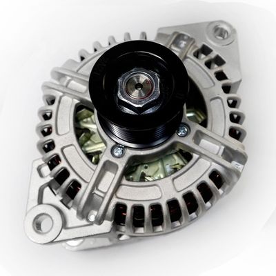 OE Nr. 8SC3141VC Alternator Modell Typ AVi144 2A21 für den Higer Bus